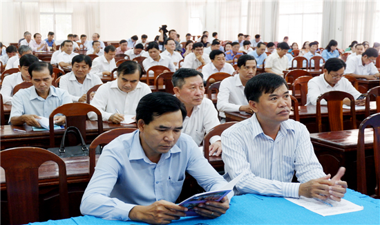Đảng ủy Khối CCQ-DN tỉnh thông báo nhanh kết quả Hội nghị Trung ương 8 (khóa XIII)