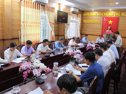 Ủy ban nhân dân thị xã Duyên Hải làm việc với các Hợp tác xã trên địa bàn 