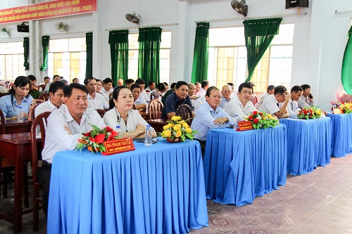 Tổ chức lễ công bố Quyết định của Chủ tịch UBND tỉnh Trà Vinh về công nhận xã Trường Long Hòa đạt chuẩn xã Nông thôn mới nâng cao