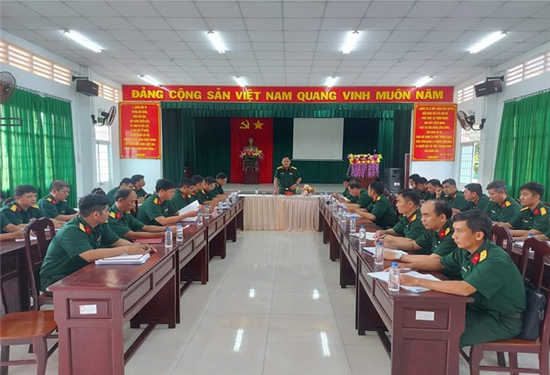 Bộ chỉ huy Quân sự tỉnh Trà Vinh kiểm tra toàn diện tại Ban chỉ huy Quân sự thị xã Duyên Hải