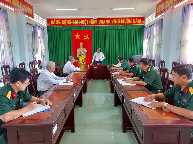 Chủ tịch UBND tỉnh Lê Văn Hẳn kiểm tra công tác tuyển quân năm 2023  trên địa bàn Thành phố Trà Vinh